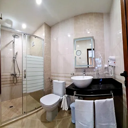 Hotell Family Serenity Palace *