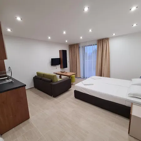 Family Serenity Palace Hotell