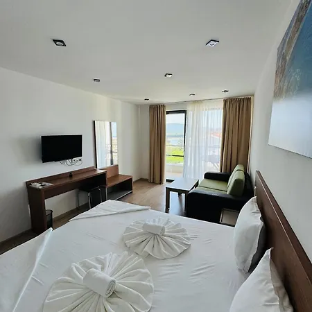 Family Serenity Palace Hotell Achtopol